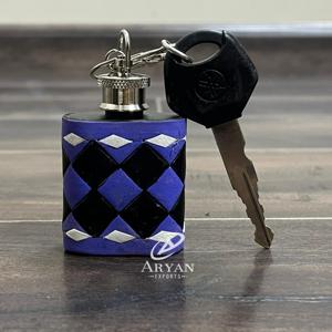 Llavero de cuero a cuadros personalizado, mini botella de whisky, de cuero genuino, regalo promocional, superventas para la Expo de Marzo - Product Image 1