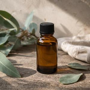 Superior Grade Natural Eucalyptus <b>Essential</b> <b>Oil</b> for Bath Products Body Care Formulations and Spa Wellness Treatments - Product Image 2