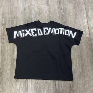 Camiseta Oversize de Streetwear para Hombre con Estampado Gráfico de Cupido y Diseño de Calavera, Manga Corta, Cuello Redondo, Ajuste Holgado, Estilo Hip Hop - Product Image 2