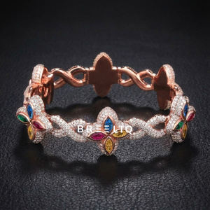 สร้อยข้อมือลายโคลเวอร์หลากสีสันขายดี ประดับเพชรคิวบาแบบฮิปฮอป  ทำจากเงินแท้ 925  ฝังเพชรแล็บโกรว์ สำหรับผู้ชาย - Product Image 1