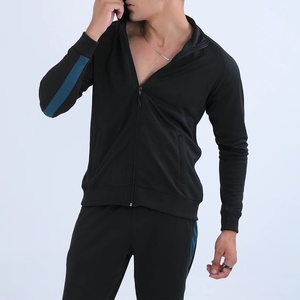 Ensemble de survêtement pour homme, veste de sport zippée et pantalon à rayures latérales, tenue de jogging décontractée, vêtements d'entraînement, fournisseur direct d'usine - Product Image 2