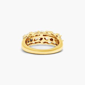 Anillo de Lujo con Diamantes de Corte Mixto en Oro Amarillo de 18K - Product Image 5