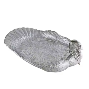 Bandeja metálica de aluminio para decoración navideña al por mayor, bandejas decorativas plateadas con mango decorativo para servir en el hogar - Product Image 3