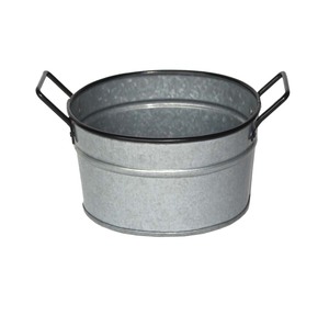 Refroidisseur de boissons décoratif pour fêtes avec finition métallique rustique et poignées latérales - Product Image 6