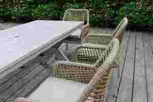 Moderno Juego de Comedor para Exteriores de 6 Plazas con Sillas de Cuerda y Mesa de Madera - Product Image 3