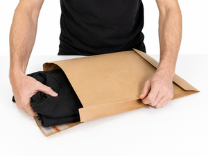 Bolsa de Correo de Papel Kraft EcoRev, Estándar, Plana, Autoadhesiva, Impresa en Offset, Reciclable, con Asas Retorcidas de Lujo, ECO50 Business - Product Image 6