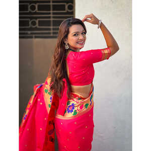 Sari en soie Paithani rose tissé Zari avec grande bordure, élégant pour les soirées, Elite Weaves 650g - Product Image 2