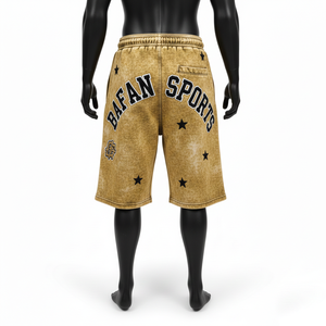 กางเกงขาสั้นผ้าฝ้ายฟลีซพรีเมียม 340 GSM ล้างสีแบบแอซิดวอช สีมัสตาร์ด แต่งโลโก้ปักเชนิลล์สไตล์วินเทจสำหรับผู้ชาย - Product Image 2