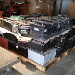 Déchets de batteries au plomb déchargées de qualité supérieure, plaques de batteries automobiles encapsulées dans du plastique, pureté 99%, déchets de plaques de batteries au plomb OEM/ODM - Product Image 4