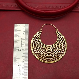 ต่างหูทองเหลืองแท้ ผ่านการรับรองคุณภาพจากห้องปฏิบัติการ ผิวเรียบเนียน ราคาโรงงานขายส่ง - Product Image 4