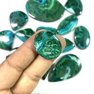 Vente en gros de cabochon en quartz naturel bleu de qualité AAA certifié IGI forme et taille mélangées pour la fabrication de bijoux-Chrysocolla - Product Image 2