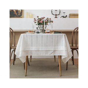 Nappe Chikoo brodée élégante de 70x120 pouces certifiée GOTS Luxe 100% coton créant de superbes paramètres de table pour l'événement - Product Image 4