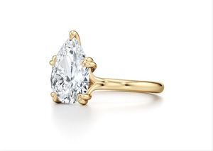 Bague de fiançailles solitaire en or jaune 9 carats avec diamant de laboratoire taille poire 1 carat, bijoux fins pour femmes - Product Image 3