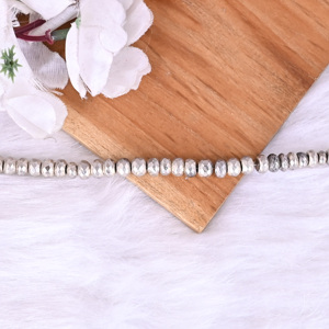 พลอยไพไรต์ธรรมชาติเม็ดกลมขนาด 7x4 มม. น้ำหนัก 27.7 กรัม รูปทรงบริโอเล็ตเจียระไน สำหรับทำเครื่องประดับ |   สายไฟเส้นเดียว - Product Image 3