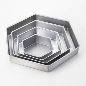 Juego de moldes hexagonales de aluminio antiadherentes, moldes geométricos para hornear, 4 piezas de diferentes tamaños, moldes hexagonales de metal para hornear pasteles. - Product Image 1