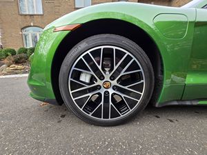 รถ Porsche Taycan Turbo ปี 2021 มือสอง สภาพดี ราคาสุดคุ้ม - Product Image 6