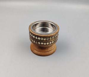 Quemador de Incienso de Sándalo Hecho a Mano con Inserto Metálico, Decoración de Madera Aromática, Uso Durante Todo el Año - Product Image 1