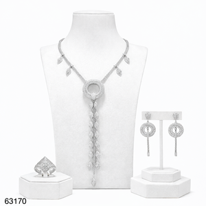 MOLL JEWELLERS - Juego de Collar Largo con Cuentas Multicapa de Aleación Chapada en Oro de 24k y Circonitas, con Colgante y Pendientes de Diseño para Mujer - Product Image 4