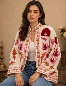 Magnifique veste en velours blanc brodée de fleurs roses Suzani pour femme, style artisanal, motif botanique, silhouette décontractée - Product Image 2