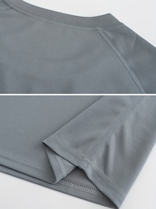 เสื้อยืดแขนสั้นผู้ชายคุณภาพสูง ปี 2026 ทรงปกติ สีพื้น ผ้าฝ้ายออร์แกนิค 100% ป้องกันรังสียูวี ระบายอากาศได้ดี เป็นมิตรกับสิ่งแวดล้อม - Product Image 5