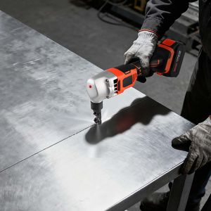 Taglierina Elettrica a Batteria 18V 4000 mAh con Motore Brushless 1200 RPM, per Metallo e Plastica, con Custodia per un Uso Comodo - Product Image 3