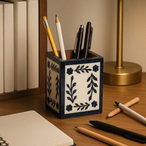 Support de stylo en résine fait main, forme personnalisée, organisateur de bureau, décoration d'intérieur, technique de moulage – Vente chaude HANDICRAFT HUB - Product Image 1
