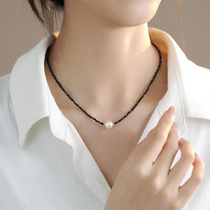 High-End Women's Fashion Beaded Necklace Black Crystal Collarbone <b>Choker</b> with Natural <b>Pearl</b> Niche Design Collar Necklace - Product Image 3