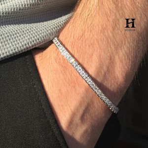 สร้อยข้อมือเทนนิสทรงปรินเซสคัท เงินแท้ 925 ประดับด้วยเพชร CZ คุณภาพสูง - Product Image 1
