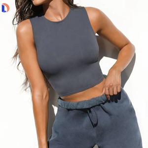 Hauts en tricot courts ensembles de vêtements de sport en coton côtelé athlétique pour femmes 2022 ensembles solides de 2 pièces - Product Image 3