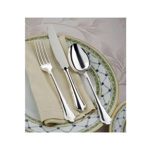 Cubiertos de acero inoxidable de calidad superior diseñados para apoyar las comidas familiares mediante materiales resistentes y funcionalidad duradera. - Product Image 1