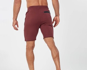 Shorts Bermuda Homme en Tissu Durable, Couleur Unie, Entièrement Personnalisables, Anti-Plis, Respirants, avec Matériaux de Qualité Supérieure - Product Image 4