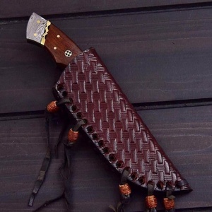 Couteau de chasse à lame fixe en acier Damas de qualité supérieure avec manche en bois, couteau de camping extérieur, personnalisable OEM, cadeau pour lui - Product Image 2
