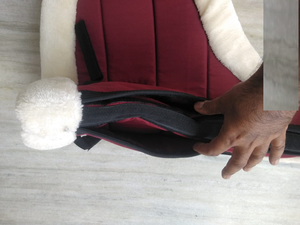 Wholesale Equestrian Supplier Horse Riding Dressage Saddle <b>Pad</b> Leather Waffle Lining <b>Foam</b> Poly fill Filling Satin Outer shell - Product Image 4