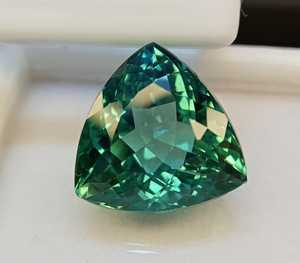 Saphir vert naturel du Sri Lanka, taille triligne, certifié, pierre précieuse en vrac, saphir vert étincelant JM430, vente en gros - Product Image 3