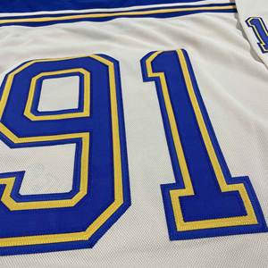 Maillot de hockey sur glace imprimé en gros, design personnalisé, tenue d'équipe respirante et légère 100 % polyester, uniforme sportif antibactérien - Product Image 4