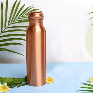 Gourde d'hydratation réutilisable en cuivre, bouteille d'eau en cuivre, gourde de voyage portable au design minimaliste avec couvercle - Product Image 2