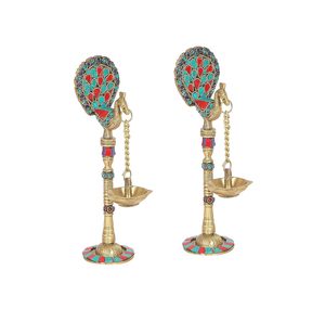 Lampe à huile suspendue artisanale en forme de paon, finition laiton décorative, Diya pour la maison, le temple, la décoration festive - Product Image 3