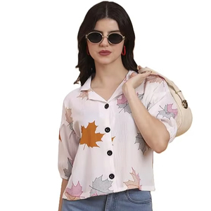 Camisa de Mujer con Estampado, Mezcla de Polialgodón, Cuello Abierto, Manga 3/4, Corte Recortado y Cierre con Botones - Product Image 1