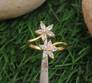 Anillo Apilable Minimalista de Plata 925 con Baño de Oro y Circonitas, Hipoalergénico, Joyería de Boda, Regalo para Damas de Honor, Clásico, Nuevo - Product Image 1