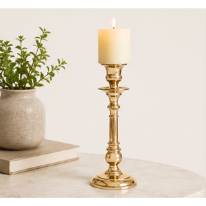 Ensemble de chandeliers vintage en laiton doré pour bougies coniques, idéal pour les tables de mariage, la décoration festive des repas et la décoration intérieure antique. - Product Image 6