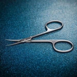 Ciseaux à cuticules droits en acier inoxydable de haute qualité, durables, pour droitiers, outil de soin des ongles, des sourcils et des cils - Product Image 1