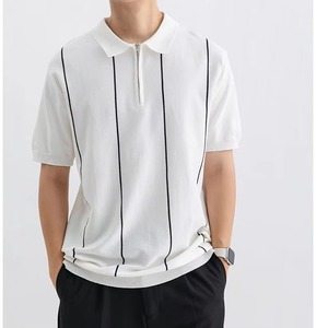 เสื้อโปโลผู้ชายสีขาว แขนสั้น คอปก ซิปครึ่งตัว ลายทางแนวตั้ง ผ้าถัก สวมใส่สบาย ทรงปกติ เหมาะสำหรับฤดูร้อน - Product Image 1