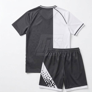 Tenue de badminton compétitive, design durable et léger pour les clubs, les écoles, les équipes et les événements sportifs professionnels - Product Image 2