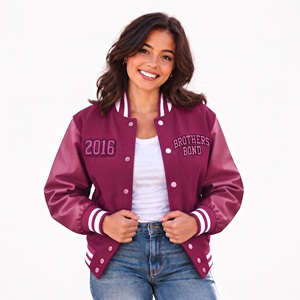 Blouson universitaire femme blanc crème en laine épaisse avec manches contrastantes en cuir, boutons-pression, style rétro, fournisseur de manteaux de type Letterman - Product Image 4