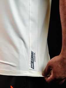 เสื้อยืดแขนราแกลนพิมพ์ลายแนวตั้งสำหรับผู้ชาย PUFFIN SPORTS OEM แบบสั่งทำพิเศษ แห้งเร็ว ทรงสปอร์ต คอกลม ทรงปกติ พิมพ์ลายสะท้อนแสง - Product Image 4