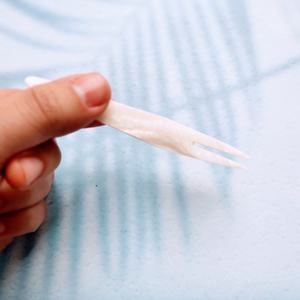 Fourchette en nacre blanche naturelle utilisée pour les Fruits, décoration faite à la main du Vietnam, ustensiles écologiques, vente en gros - Product Image 3