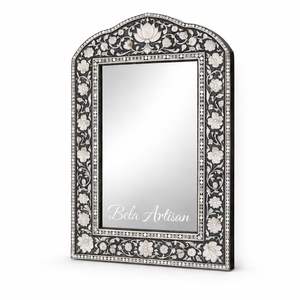 Espejo de Pared Decorativo de Lujo Hecho a Mano con Incrustaciones de Madreperla y Hueso, Estilo Moderno de Mediados de Siglo, 60x40 cm, Bela Artisan - Product Image 2