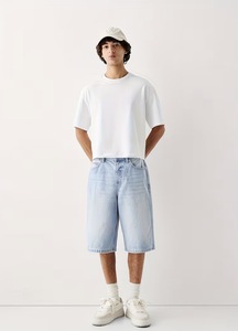 Shorts Bermuda en jean délavé bleu clair pour homme, taille mi-haute, fermeture boutonnée, style urbain, motif patchwork, tissu en coton respirant, été - Product Image 1