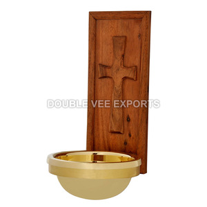 Fuente de Agua Bendita con Cruz Tallada en Madera y Cuenco de Latón |   Fuente Decorativa para Montar en la Pared – DOUBLE VEE EXPORTS - Product Image 2