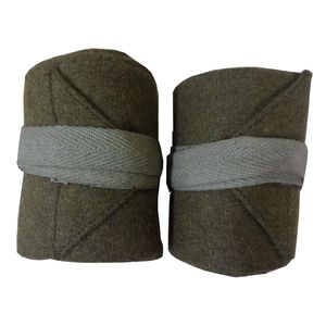 Reproducciones históricas de vendas o pantuflas de lana diseñadas para recreaciones de la Primera Guerra Mundial, con una larga banda de lana para envolver la pierna. - Product Image 1